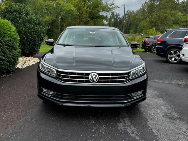 Чорний Фольксваген Пассат, об'ємом двигуна 1.8 л та пробігом 65 тис. км за 7000 $, фото 1 на Automoto.ua