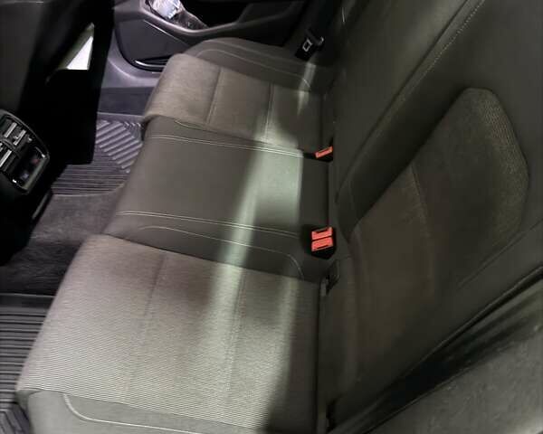 Чорний Фольксваген Пассат, об'ємом двигуна 1.97 л та пробігом 207 тис. км за 17900 $, фото 5 на Automoto.ua