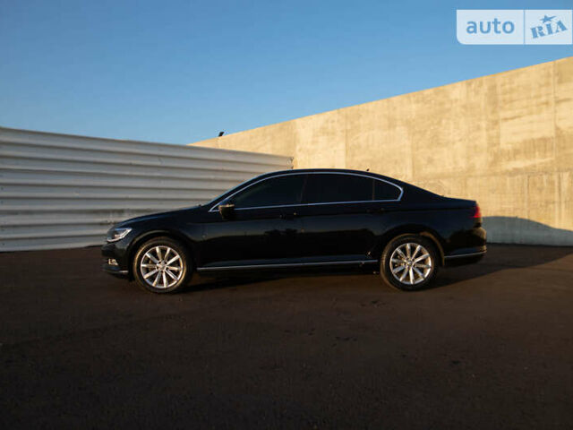 Черный Фольксваген Пассат, объемом двигателя 1.8 л и пробегом 110 тыс. км за 23500 $, фото 4 на Automoto.ua