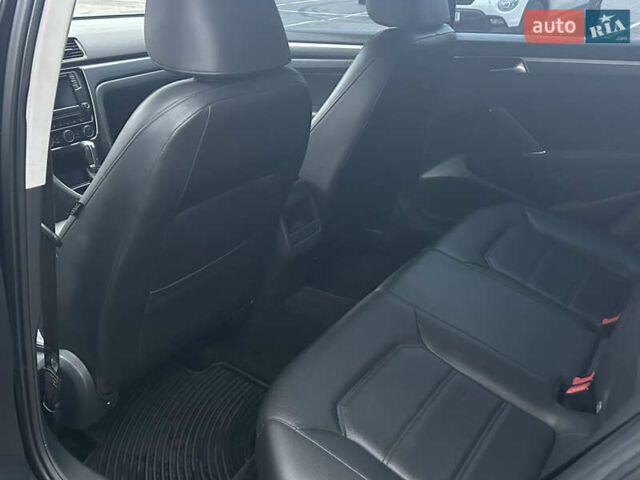 Черный Фольксваген Пассат, объемом двигателя 1.8 л и пробегом 127 тыс. км за 14000 $, фото 27 на Automoto.ua