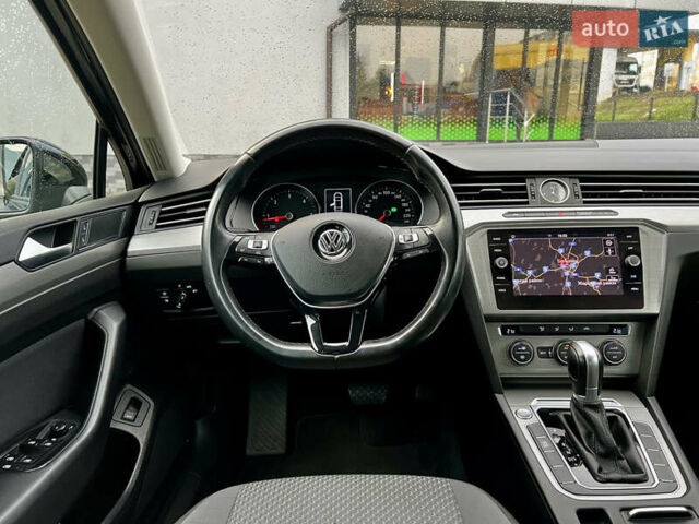 Черный Фольксваген Пассат, объемом двигателя 1.97 л и пробегом 308 тыс. км за 14450 $, фото 57 на Automoto.ua