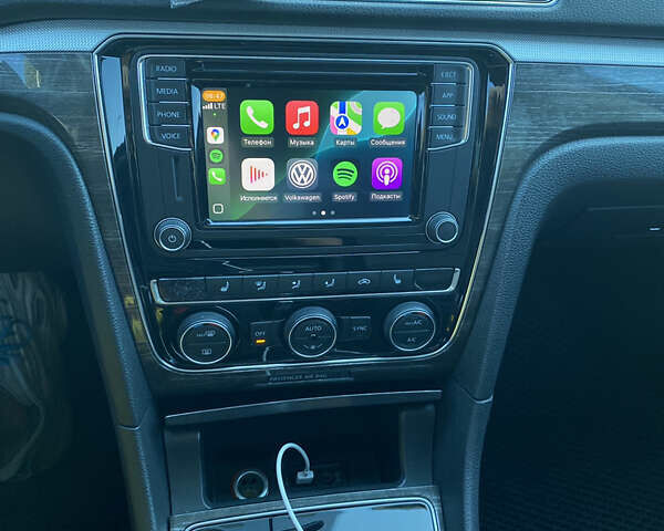 Черный Фольксваген Пассат, объемом двигателя 1.98 л и пробегом 142 тыс. км за 15800 $, фото 13 на Automoto.ua