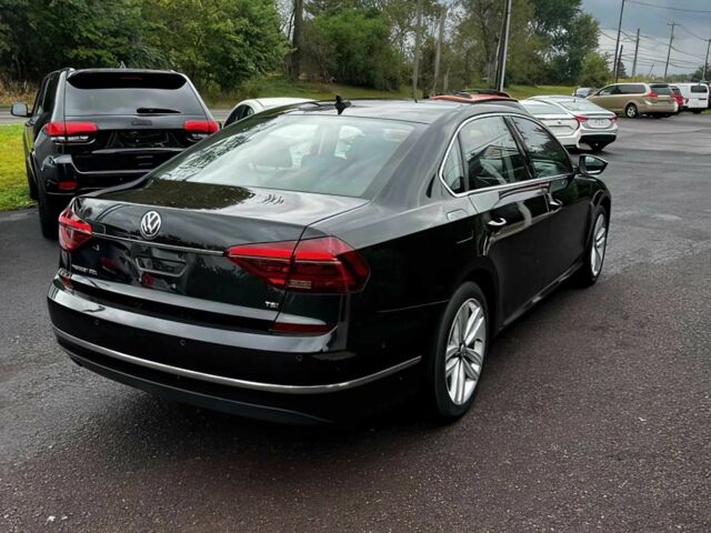 Чорний Фольксваген Пассат, об'ємом двигуна 1.8 л та пробігом 65 тис. км за 7000 $, фото 3 на Automoto.ua