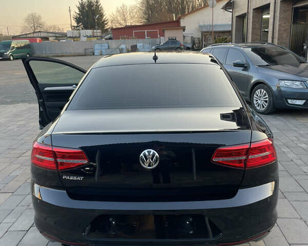 Черный Фольксваген Пассат, объемом двигателя 1.97 л и пробегом 212 тыс. км за 20000 $, фото 7 на Automoto.ua