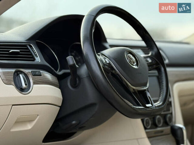 Черный Фольксваген Пассат, объемом двигателя 1.98 л и пробегом 112 тыс. км за 15200 $, фото 45 на Automoto.ua