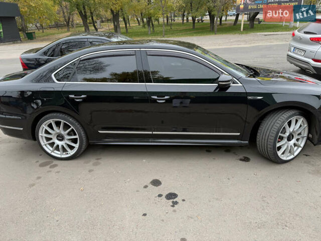 Черный Фольксваген Пассат, объемом двигателя 1.8 л и пробегом 150 тыс. км за 16500 $, фото 2 на Automoto.ua