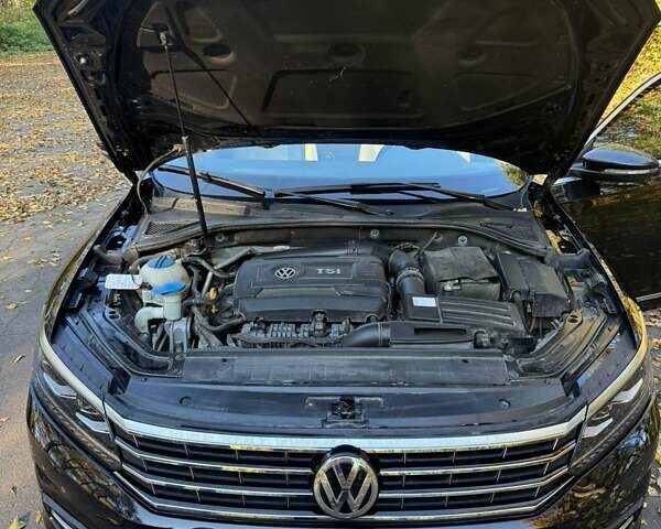 Фольксваген Пассат 2017 в Трускавце на Automoto.ua Черный Фольксваген Пассат, объемом двигателя 1.8 л и пробегом 189 тыс. км за 16500 $, фото 6 на Automoto.ua