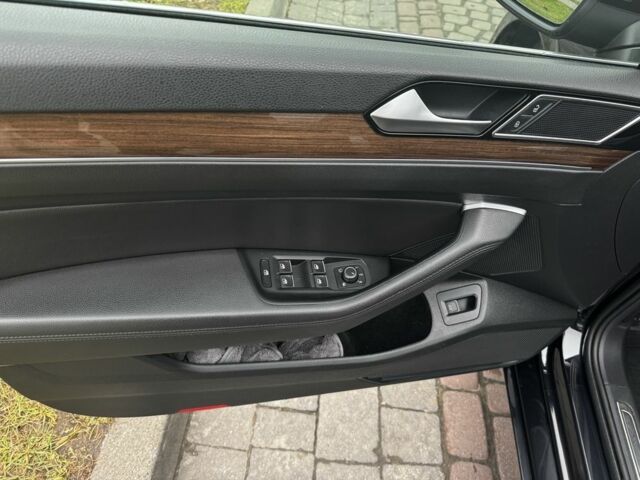 Черный Фольксваген Пассат, объемом двигателя 2 л и пробегом 292 тыс. км за 16900 $, фото 5 на Automoto.ua