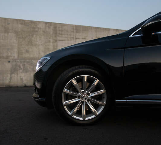 Черный Фольксваген Пассат, объемом двигателя 1.8 л и пробегом 110 тыс. км за 23500 $, фото 15 на Automoto.ua