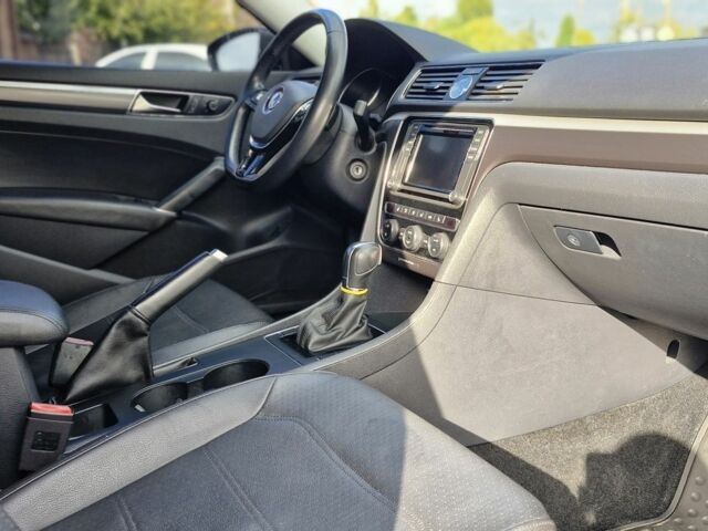 Чорний Фольксваген Пассат, об'ємом двигуна 1 л та пробігом 121 тис. км за 15500 $, фото 9 на Automoto.ua