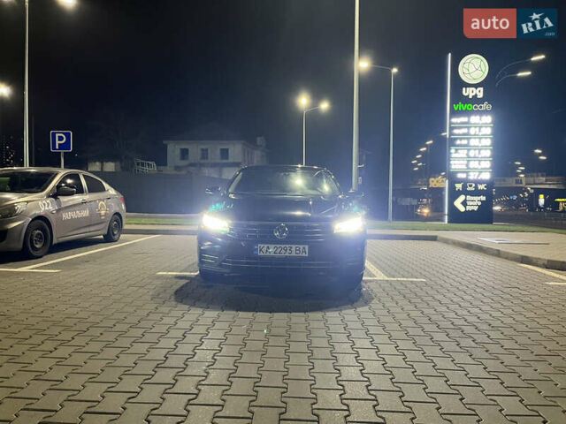 Чорний Фольксваген Пассат, об'ємом двигуна 1.8 л та пробігом 267 тис. км за 14800 $, фото 15 на Automoto.ua