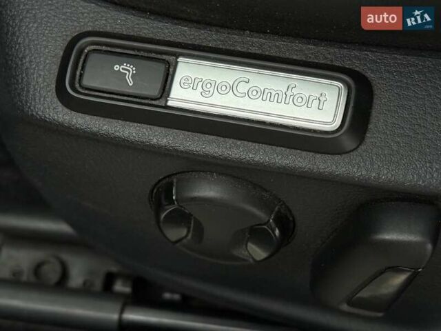 Чорний Фольксваген Пассат, об'ємом двигуна 1.8 л та пробігом 117 тис. км за 20700 $, фото 26 на Automoto.ua