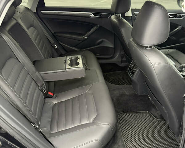 Черный Фольксваген Пассат, объемом двигателя 1.98 л и пробегом 132 тыс. км за 16900 $, фото 26 на Automoto.ua