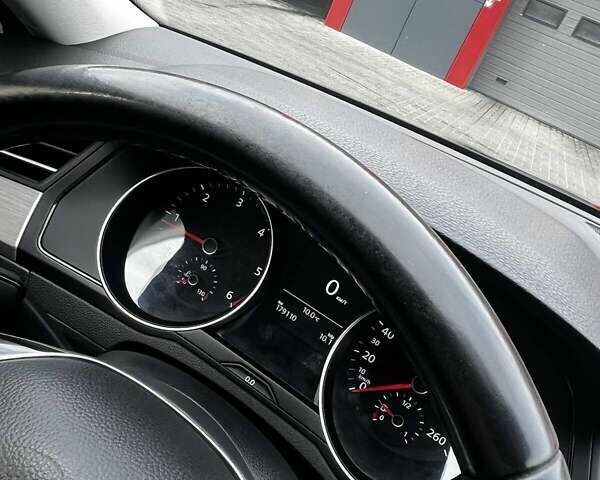 Черный Фольксваген Пассат, объемом двигателя 1.97 л и пробегом 179 тыс. км за 18000 $, фото 16 на Automoto.ua
