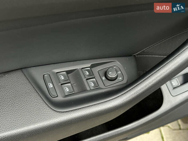 Черный Фольксваген Пассат, объемом двигателя 1.97 л и пробегом 80 тыс. км за 19900 $, фото 37 на Automoto.ua