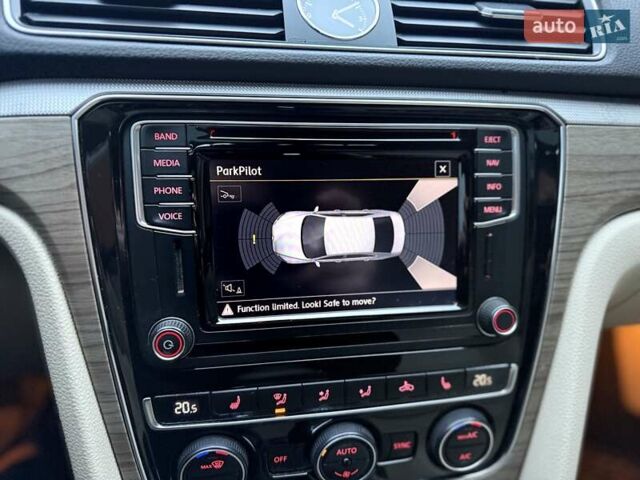 Чорний Фольксваген Пассат, об'ємом двигуна 1.8 л та пробігом 149 тис. км за 13900 $, фото 50 на Automoto.ua