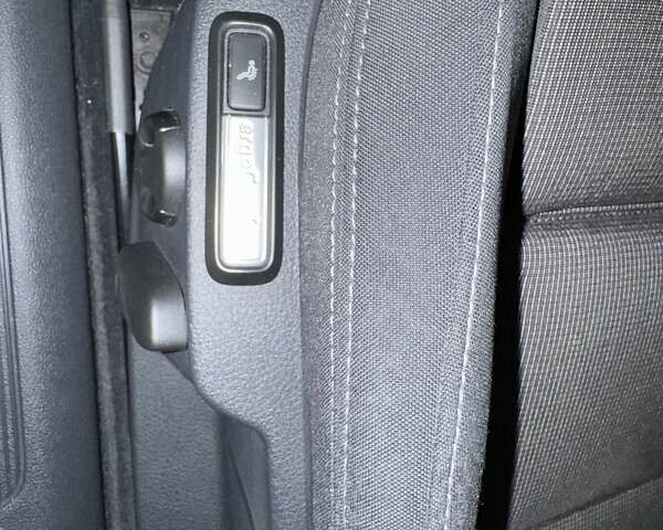 Чорний Фольксваген Пассат, об'ємом двигуна 1.97 л та пробігом 207 тис. км за 17900 $, фото 12 на Automoto.ua