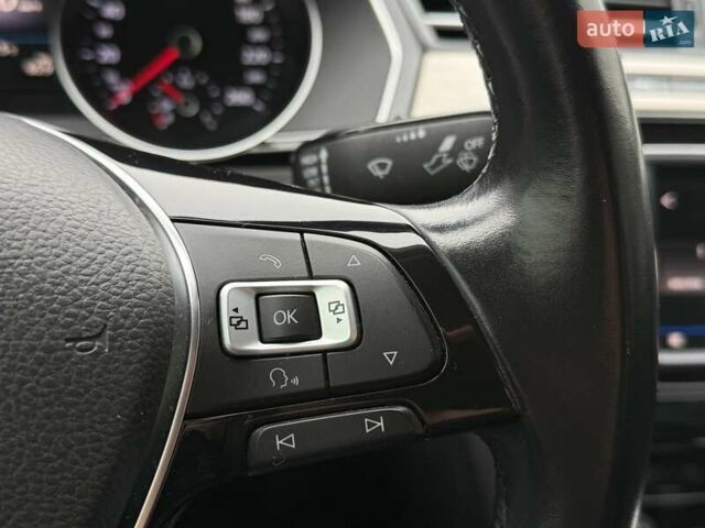 Чорний Фольксваген Пассат, об'ємом двигуна 1.8 л та пробігом 117 тис. км за 20700 $, фото 24 на Automoto.ua