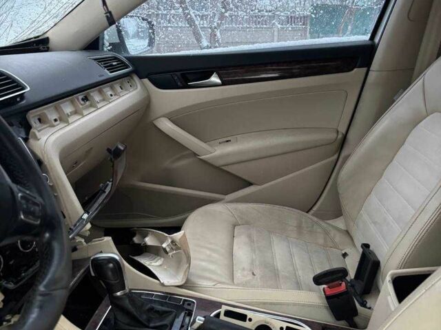 Чорний Фольксваген Пассат, об'ємом двигуна 2 л та пробігом 289 тис. км за 3500 $, фото 14 на Automoto.ua