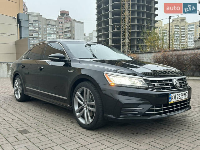 Черный Фольксваген Пассат, объемом двигателя 1.8 л и пробегом 127 тыс. км за 14000 $, фото 9 на Automoto.ua