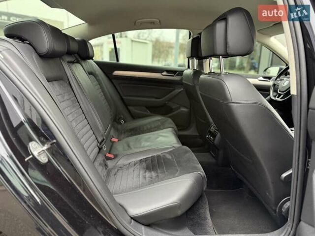 Чорний Фольксваген Пассат, об'ємом двигуна 1.8 л та пробігом 117 тис. км за 20700 $, фото 16 на Automoto.ua