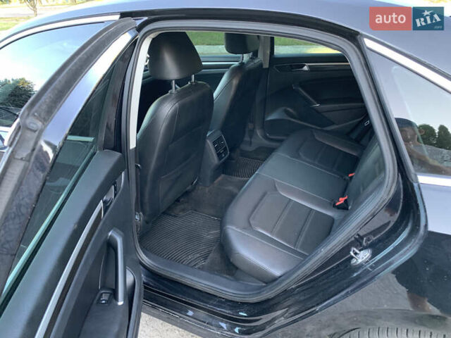 Черный Фольксваген Пассат, объемом двигателя 1.8 л и пробегом 239 тыс. км за 9999 $, фото 10 на Automoto.ua