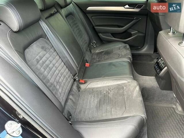 Черный Фольксваген Пассат, объемом двигателя 2 л и пробегом 181 тыс. км за 21990 $, фото 17 на Automoto.ua