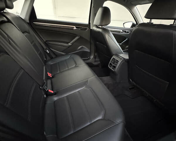 Черный Фольксваген Пассат, объемом двигателя 2 л и пробегом 107 тыс. км за 15400 $, фото 13 на Automoto.ua