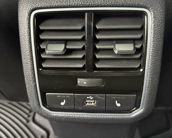 Черный Фольксваген Пассат, объемом двигателя 1.98 л и пробегом 132 тыс. км за 16900 $, фото 28 на Automoto.ua