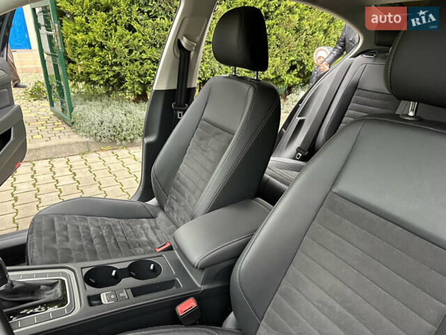 Черный Фольксваген Пассат, объемом двигателя 1.97 л и пробегом 80 тыс. км за 19900 $, фото 45 на Automoto.ua