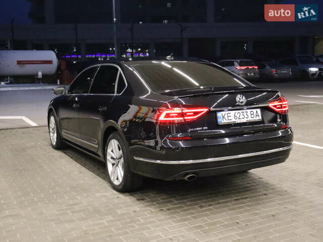 Черный Фольксваген Пассат, объемом двигателя 1.8 л и пробегом 140 тыс. км за 15799 $, фото 10 на Automoto.ua