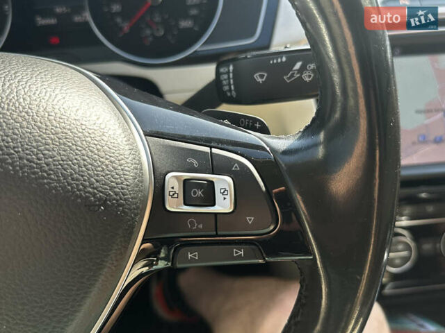 Черный Фольксваген Пассат, объемом двигателя 1.97 л и пробегом 290 тыс. км за 17299 $, фото 21 на Automoto.ua