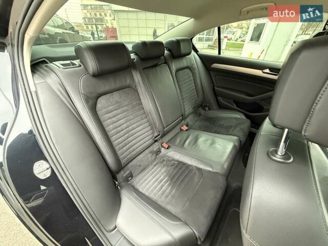 Чорний Фольксваген Пассат, об'ємом двигуна 1.8 л та пробігом 117 тис. км за 20700 $, фото 17 на Automoto.ua