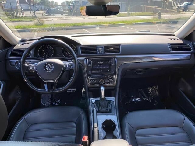 Черный Фольксваген Пассат, объемом двигателя 1.8 л и пробегом 58 тыс. км за 7600 $, фото 10 на Automoto.ua