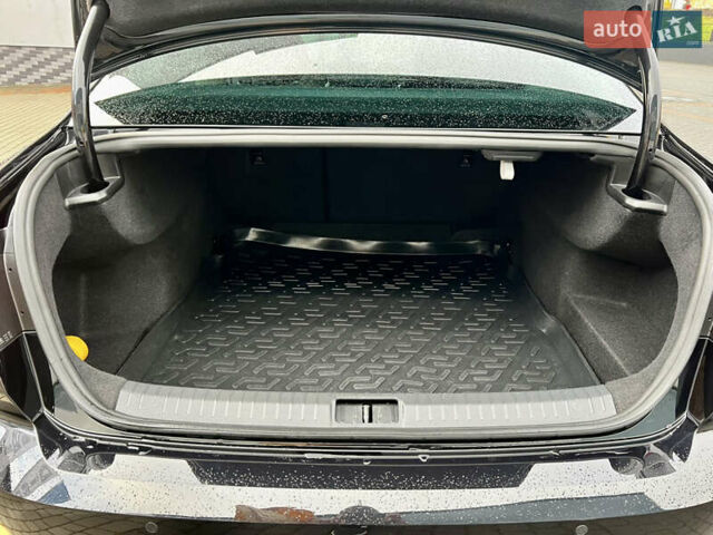 Черный Фольксваген Пассат, объемом двигателя 1.97 л и пробегом 306 тыс. км за 14750 $, фото 50 на Automoto.ua