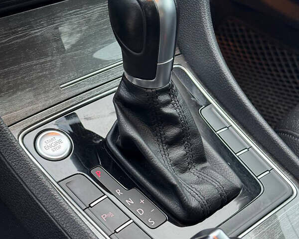 Черный Фольксваген Пассат, объемом двигателя 2 л и пробегом 216 тыс. км за 12700 $, фото 10 на Automoto.ua