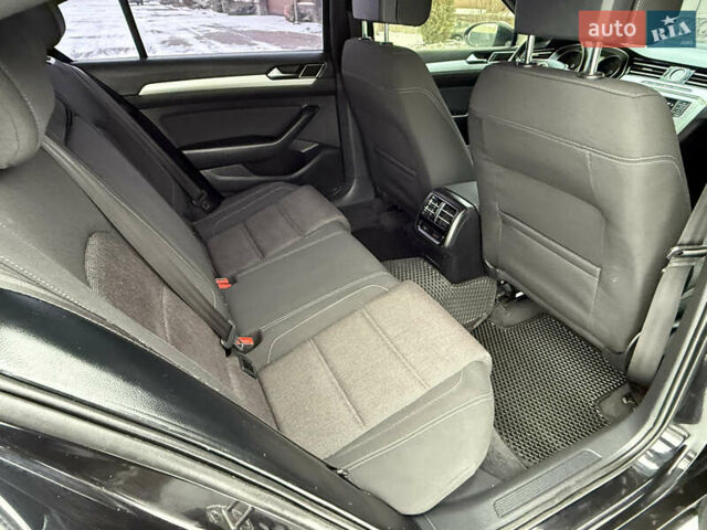 Черный Фольксваген Пассат, объемом двигателя 1.6 л и пробегом 313 тыс. км за 12500 $, фото 53 на Automoto.ua