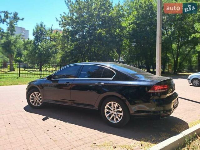 Чорний Фольксваген Пассат, об'ємом двигуна 1.6 л та пробігом 300 тис. км за 13700 $, фото 2 на Automoto.ua