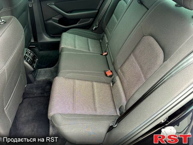 Чорний Фольксваген Пассат, об'ємом двигуна 1.6 л та пробігом 128 тис. км за 16300 $, фото 10 на Automoto.ua