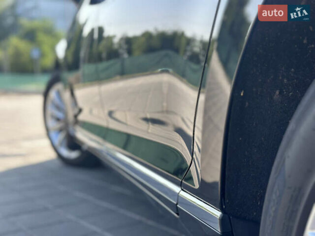 Черный Фольксваген Пассат, объемом двигателя 1.97 л и пробегом 290 тыс. км за 17299 $, фото 7 на Automoto.ua