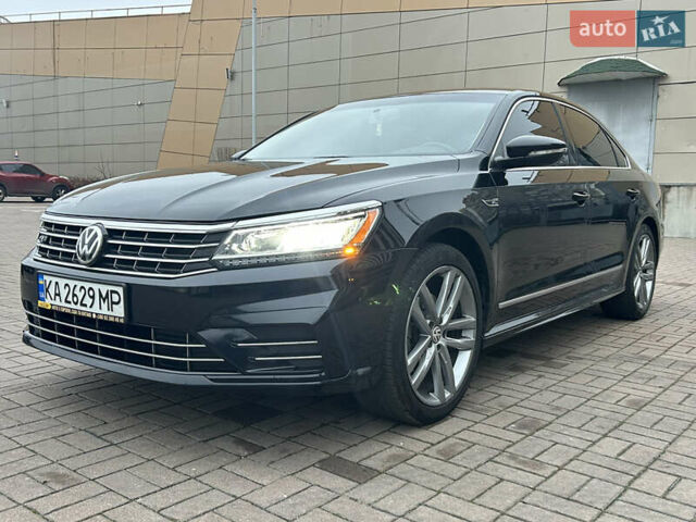 Черный Фольксваген Пассат, объемом двигателя 1.8 л и пробегом 127 тыс. км за 14000 $, фото 3 на Automoto.ua