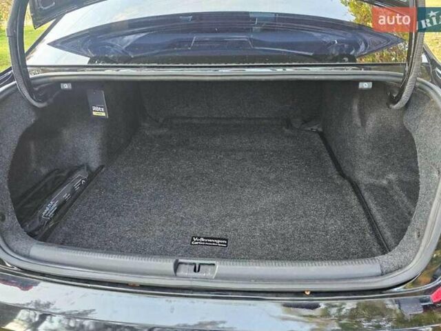 Чорний Фольксваген Пассат, об'ємом двигуна 1.8 л та пробігом 135 тис. км за 12500 $, фото 7 на Automoto.ua