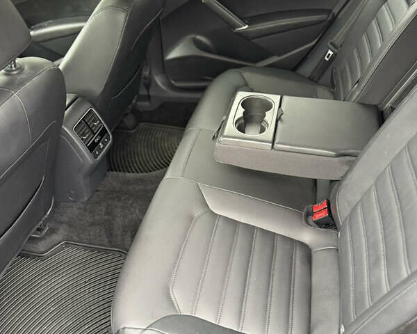 Черный Фольксваген Пассат, объемом двигателя 1.98 л и пробегом 132 тыс. км за 16900 $, фото 27 на Automoto.ua