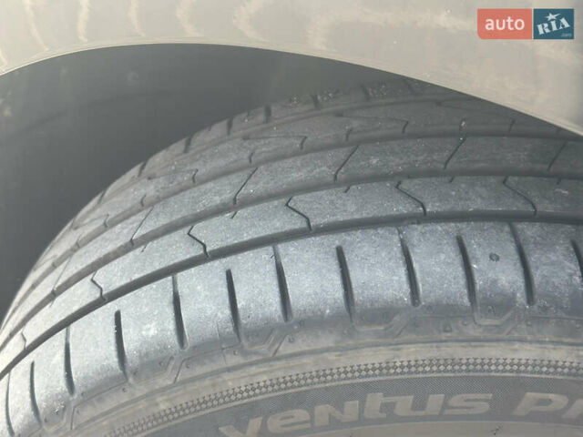 Черный Фольксваген Пассат, объемом двигателя 1.97 л и пробегом 290 тыс. км за 17299 $, фото 6 на Automoto.ua