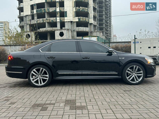 Черный Фольксваген Пассат, объемом двигателя 1.8 л и пробегом 127 тыс. км за 14000 $, фото 12 на Automoto.ua