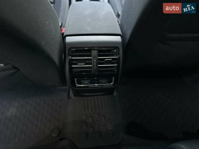 Чорний Фольксваген Пассат, об'ємом двигуна 1.97 л та пробігом 280 тис. км за 16500 $, фото 18 на Automoto.ua