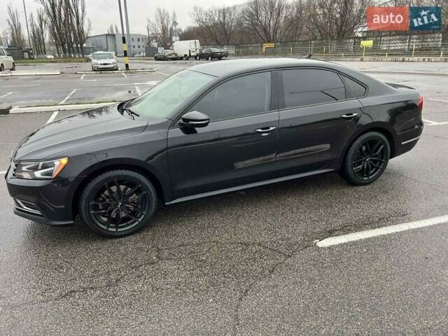 Черный Фольксваген Пассат, объемом двигателя 1.98 л и пробегом 184 тыс. км за 13500 $, фото 4 на Automoto.ua