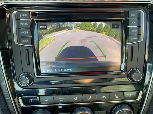 Черный Фольксваген Пассат, объемом двигателя 1.8 л и пробегом 58 тыс. км за 7600 $, фото 11 на Automoto.ua