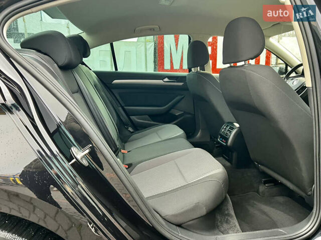 Черный Фольксваген Пассат, объемом двигателя 1.97 л и пробегом 306 тыс. км за 14750 $, фото 54 на Automoto.ua