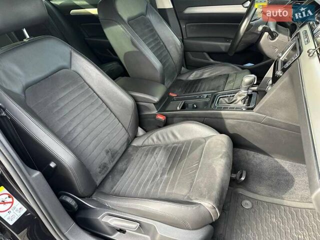 Черный Фольксваген Пассат, объемом двигателя 2 л и пробегом 181 тыс. км за 21990 $, фото 22 на Automoto.ua